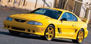 351 Saleen przodem